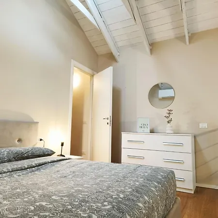 Yr Apartments Bocconi- Modern Loft, 3 Min Walk To Duomo Tram-3